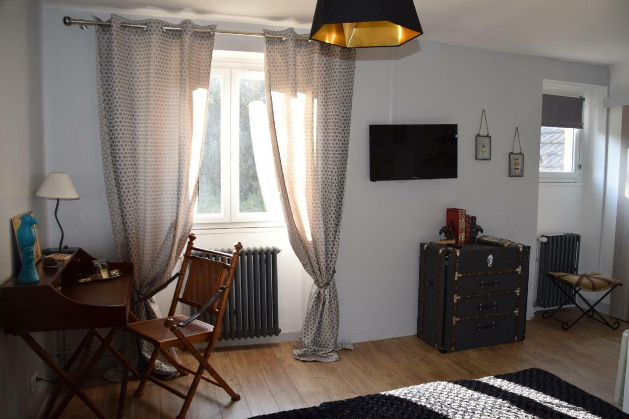 La Chabotine Bed & Breakfast Allas-Les-Mines Luaran gambar