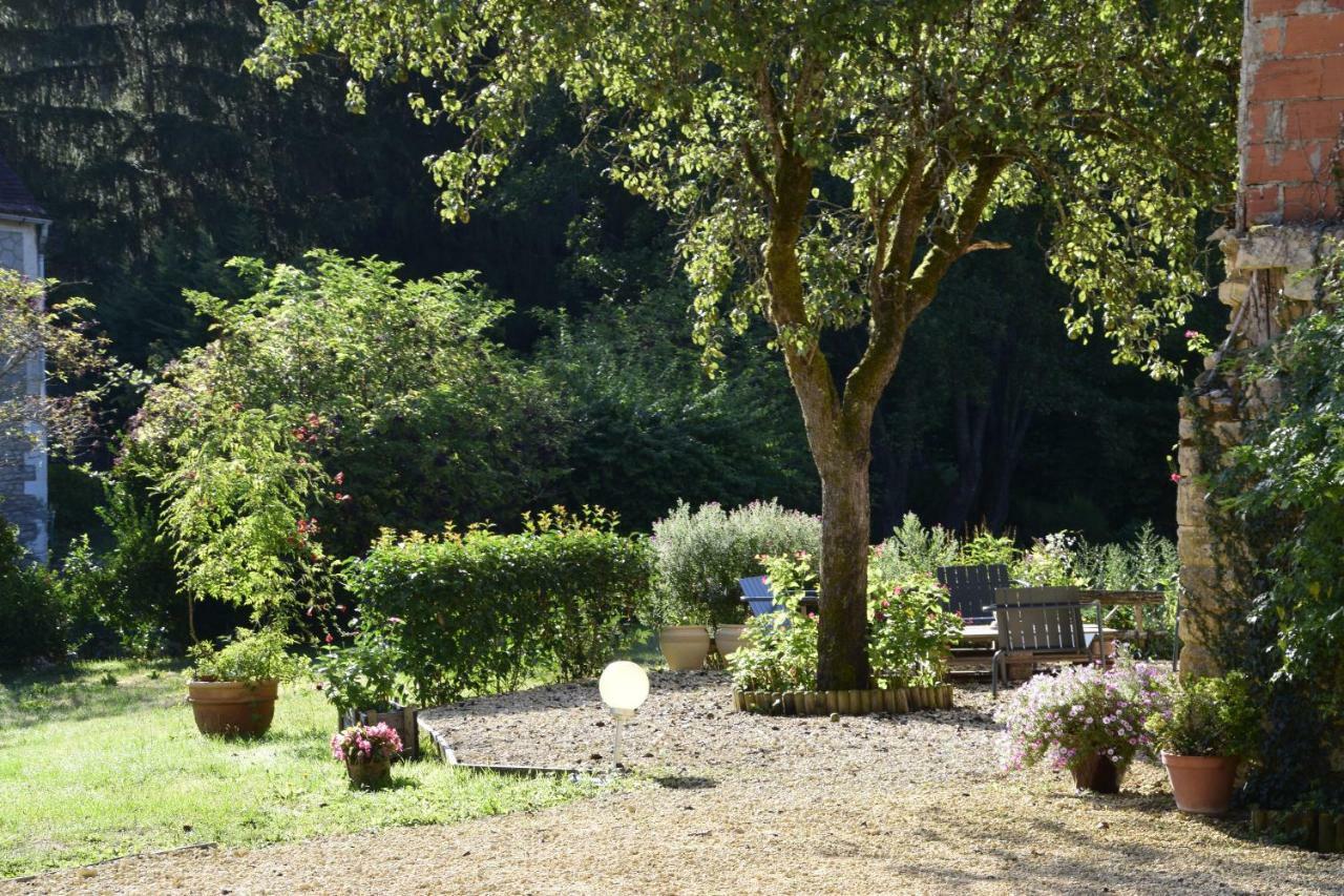 La Chabotine Bed & Breakfast Allas-Les-Mines Luaran gambar