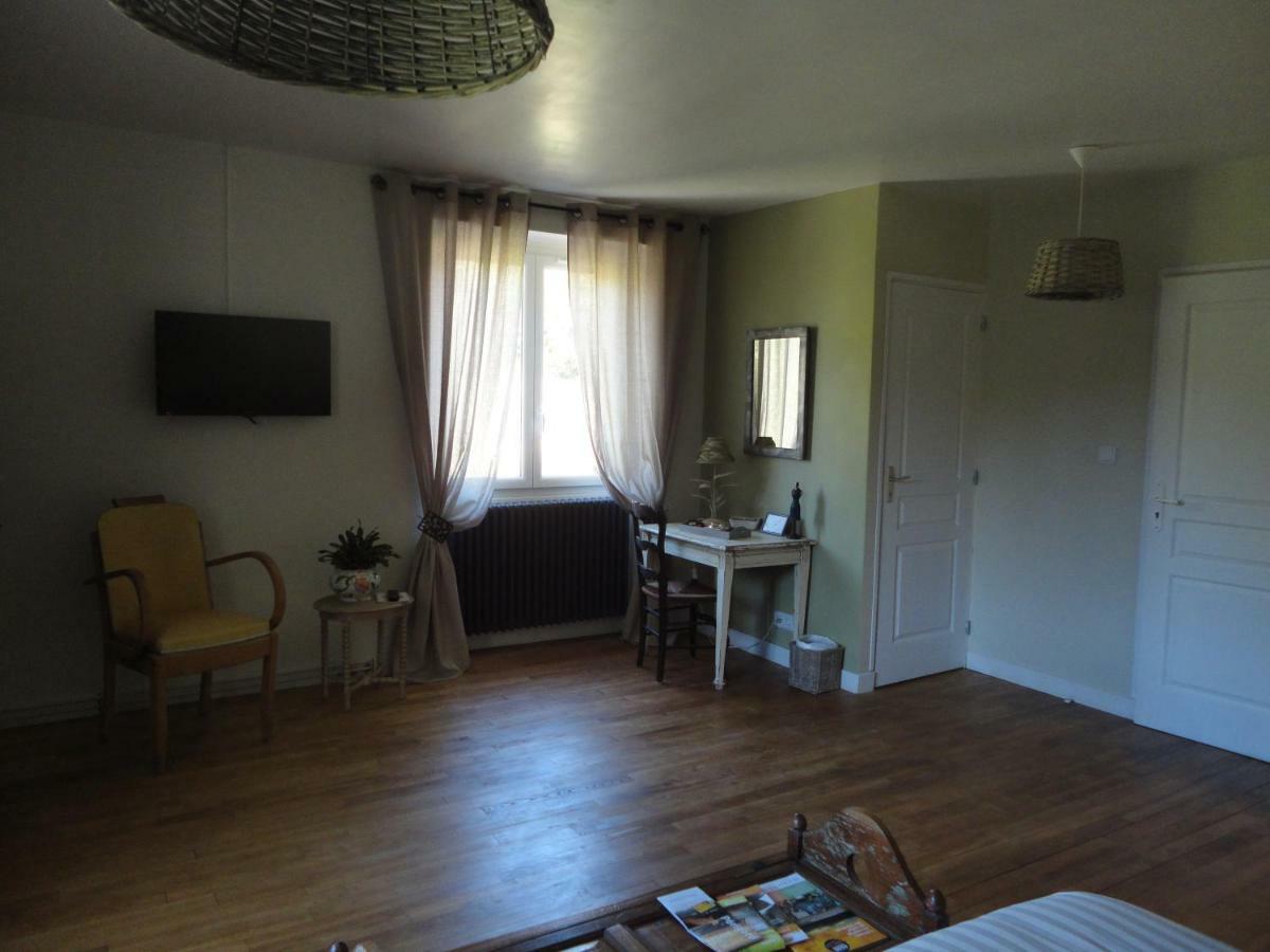 La Chabotine Bed & Breakfast Allas-Les-Mines Luaran gambar