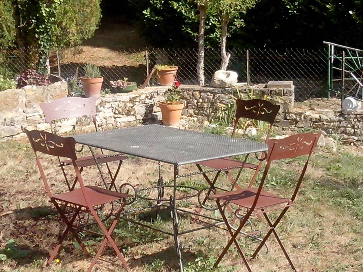 La Chabotine Bed & Breakfast Allas-Les-Mines Luaran gambar